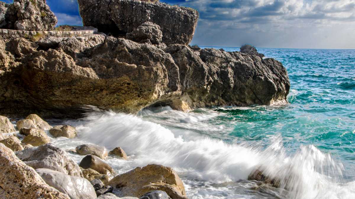Le frazioni costiere di Maratea: guida ad Acquafredda, Castrocucco e Marina